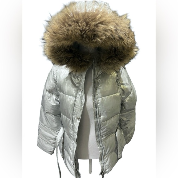 Andrew Marc Silver Puffer Jacket with Faux Fur Hood - Picture 9 of 16